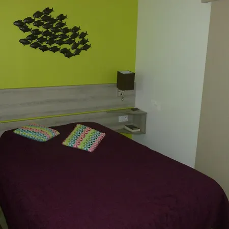 La Corniche D'or A St Raphael